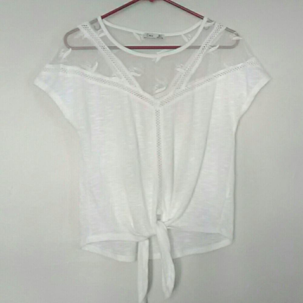 Dex tie bottom lace detailed white top